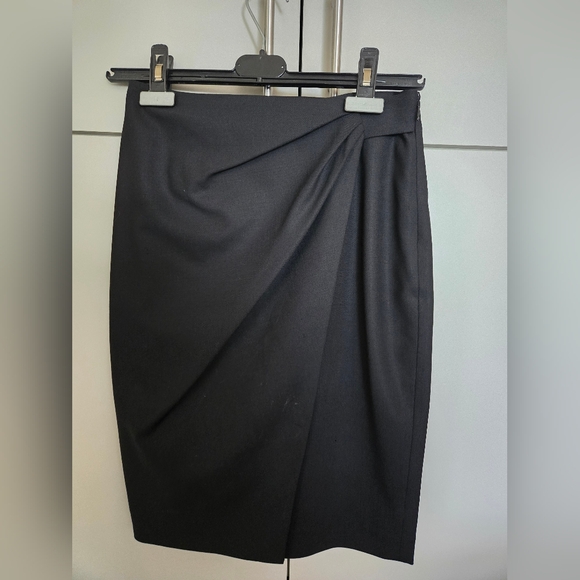 Club Monaco black pencil wrap skirt - Picture 1 of 4